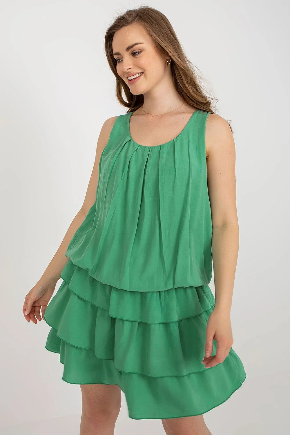 Robe de jour Och Bella sans manches en viscose 100% élastique taille élastique volants design ruffled trapèze verte printemps été