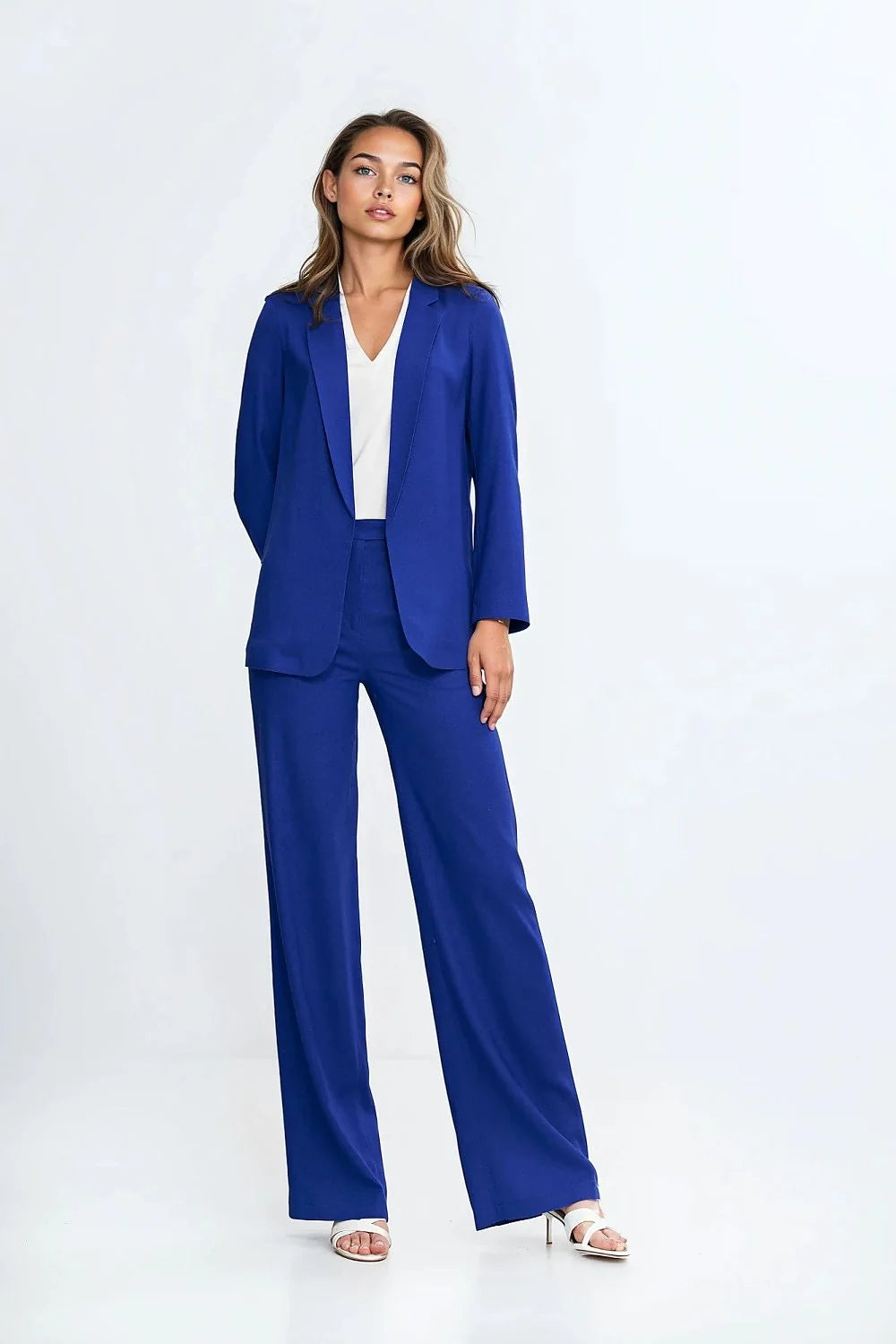 tailleur femme blazer long revers classiques sans boutons pantalon taille haute jambe large fluide bleu royal élégant moderne