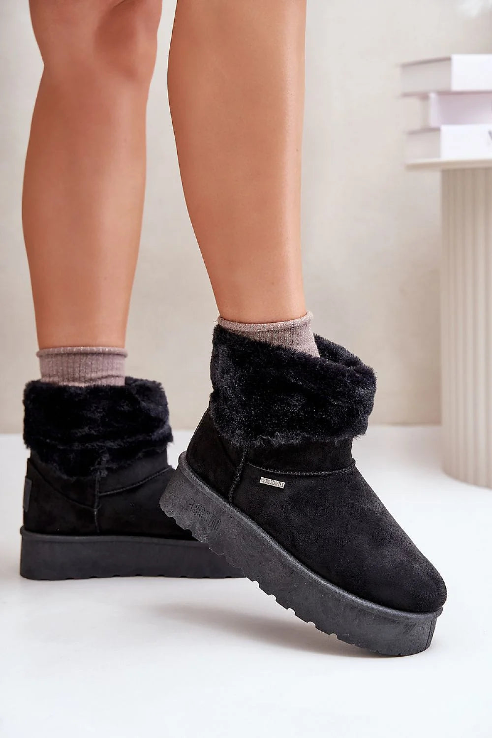 Bottes de neige pour femmes style moderne élégant suède écologique fourrure doublure semelle caoutchouc anti-dérapante occasion hiver