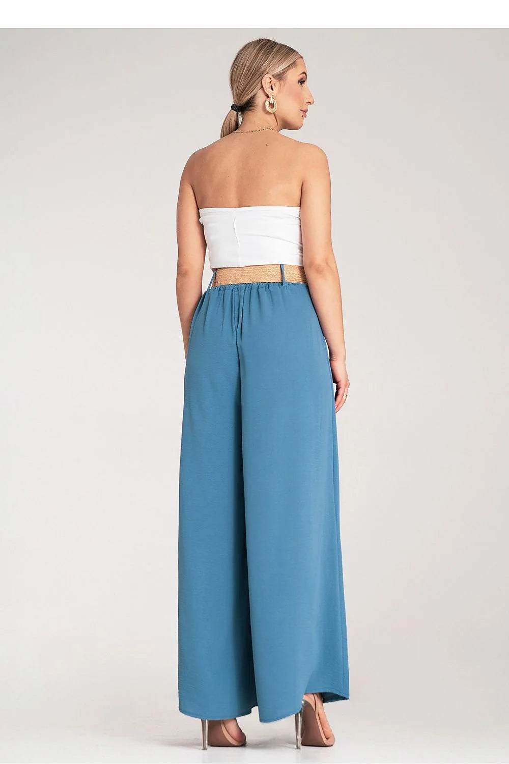 Pantalon femme large taille haute ceinture tressée polyester bleu ciel coupe ample plis détails élégants mode été 2023