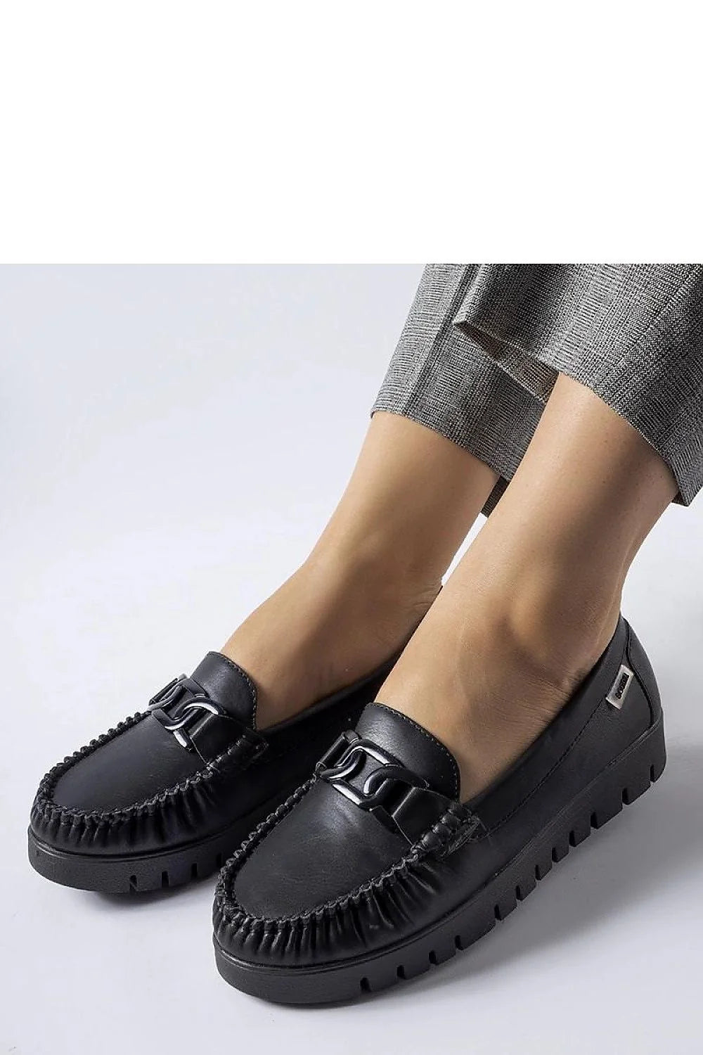 Mocassins Femme Noir Cuir Élégant Design Moderne Talon Bas Été Confortable Décontracté Élégance Intemporelle