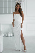 robe longue satinée bustier sans bretelles rosace drapée poitrine coupe ajustée taille cintrée fente haute jambe