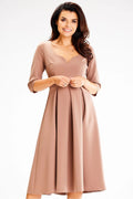 robe midi élégante encolure cœur manches troisquarts silhouette aline cintrée taille marquée jupe évasée crêpe polyester élasthanne entretien facile