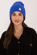 Bonnet femme Rue Paris moderne casual bleu vif tricot côtelé acrylique doux écusson cuir hiver élégant tendance
