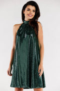 Robe de soirée élégante sans manches couleur verte foncée en tissu scintillant col montant silhouette trapèze femme