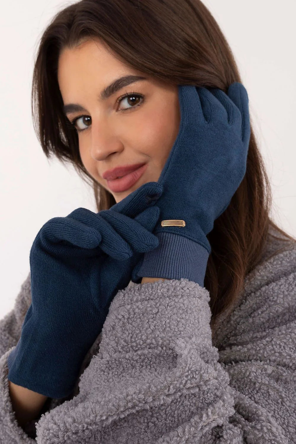 Gants en tissu lisse et côtelé bleu marine urban style plaque dorée poignet élastiqué fleur brodée index smartphone friendly femmes hiver