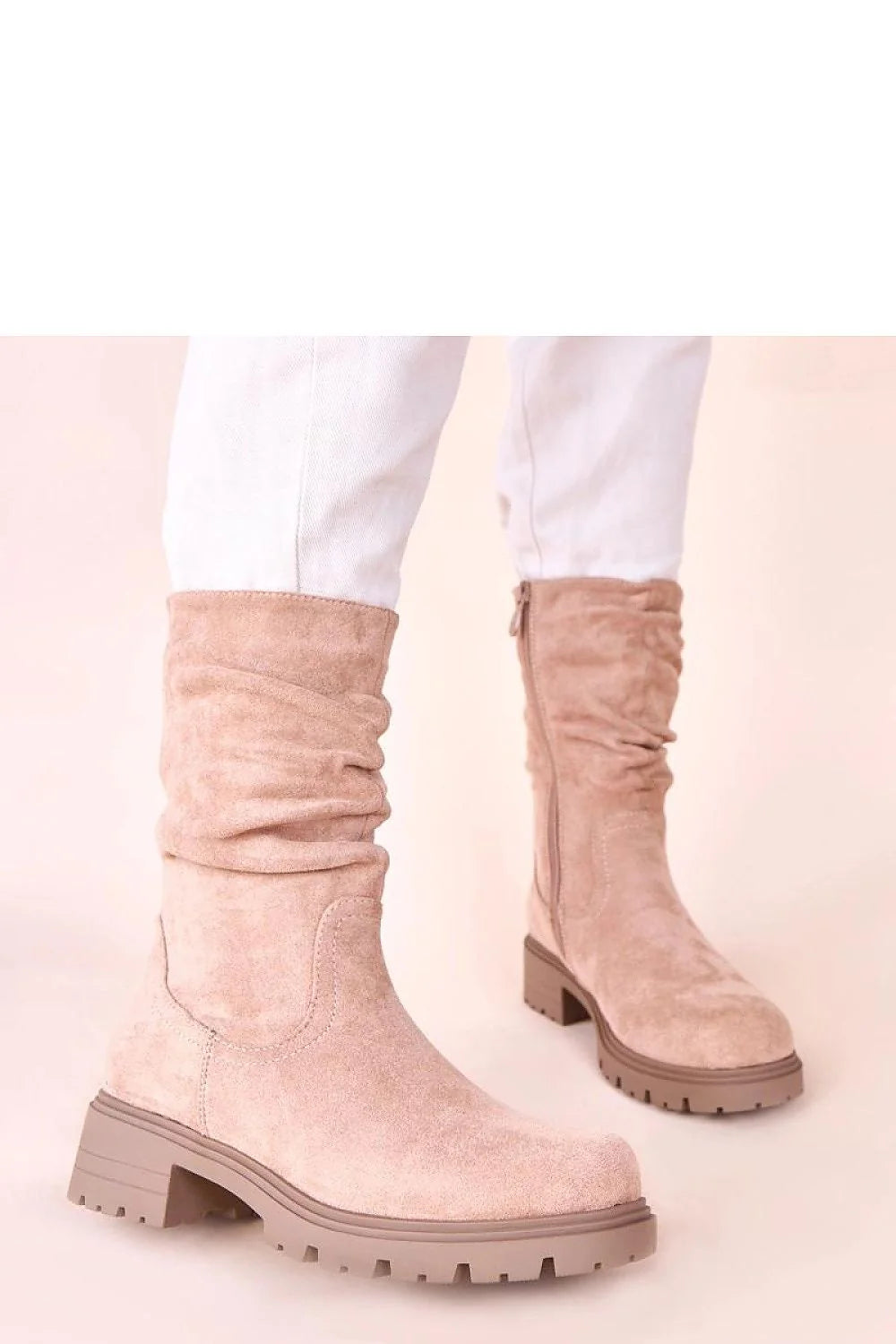 bottines beiges froncées plateforme mi mollet Malha Gemre suède bout rond semelle crantée talon bloc bas bohème chic