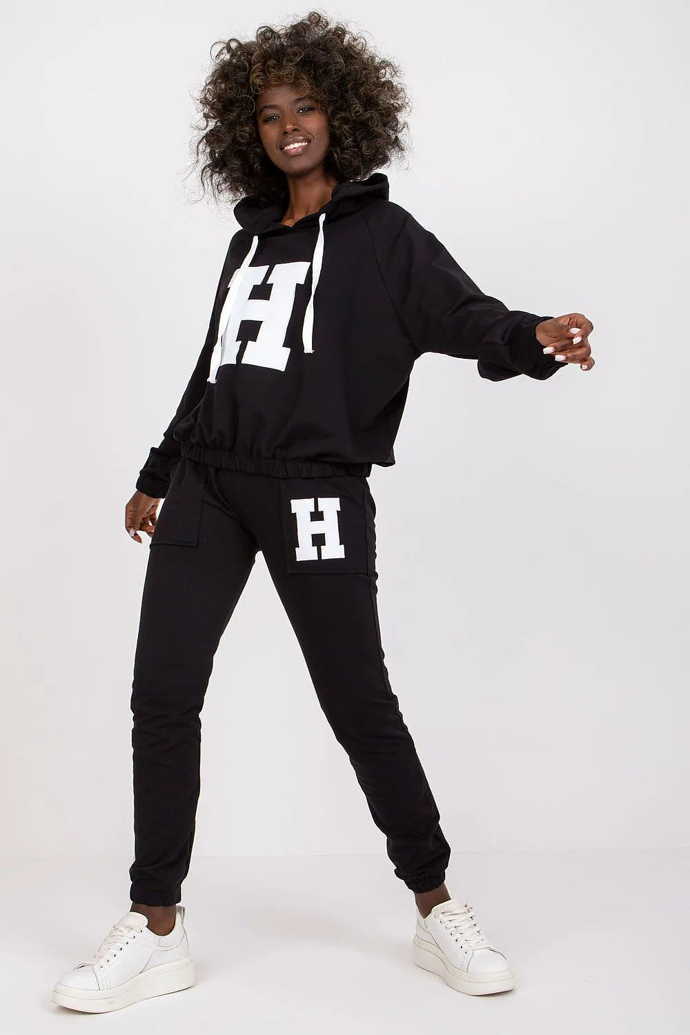 Ensemble sport femme sweat à capuche pantalon jogger coton élasthanne confort style décontracté occasions quotidiennes