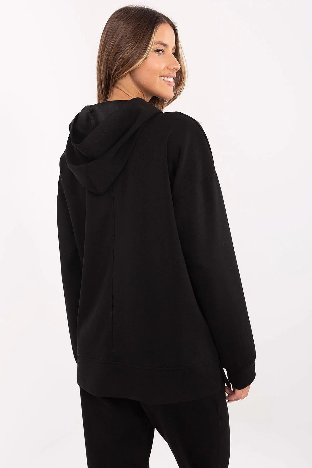 Sweatshirt noir pour femme style moderne élégant coupe ample col montant manches longues dorés accessoires