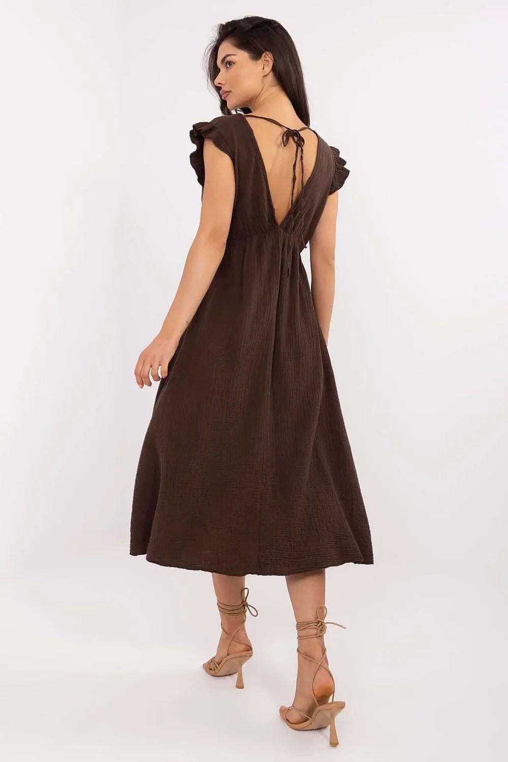 Robe de jour Italy Moda en mousseline, brune, évasée, manches courtes en ruffles, taille cintrée, style élégant, femme