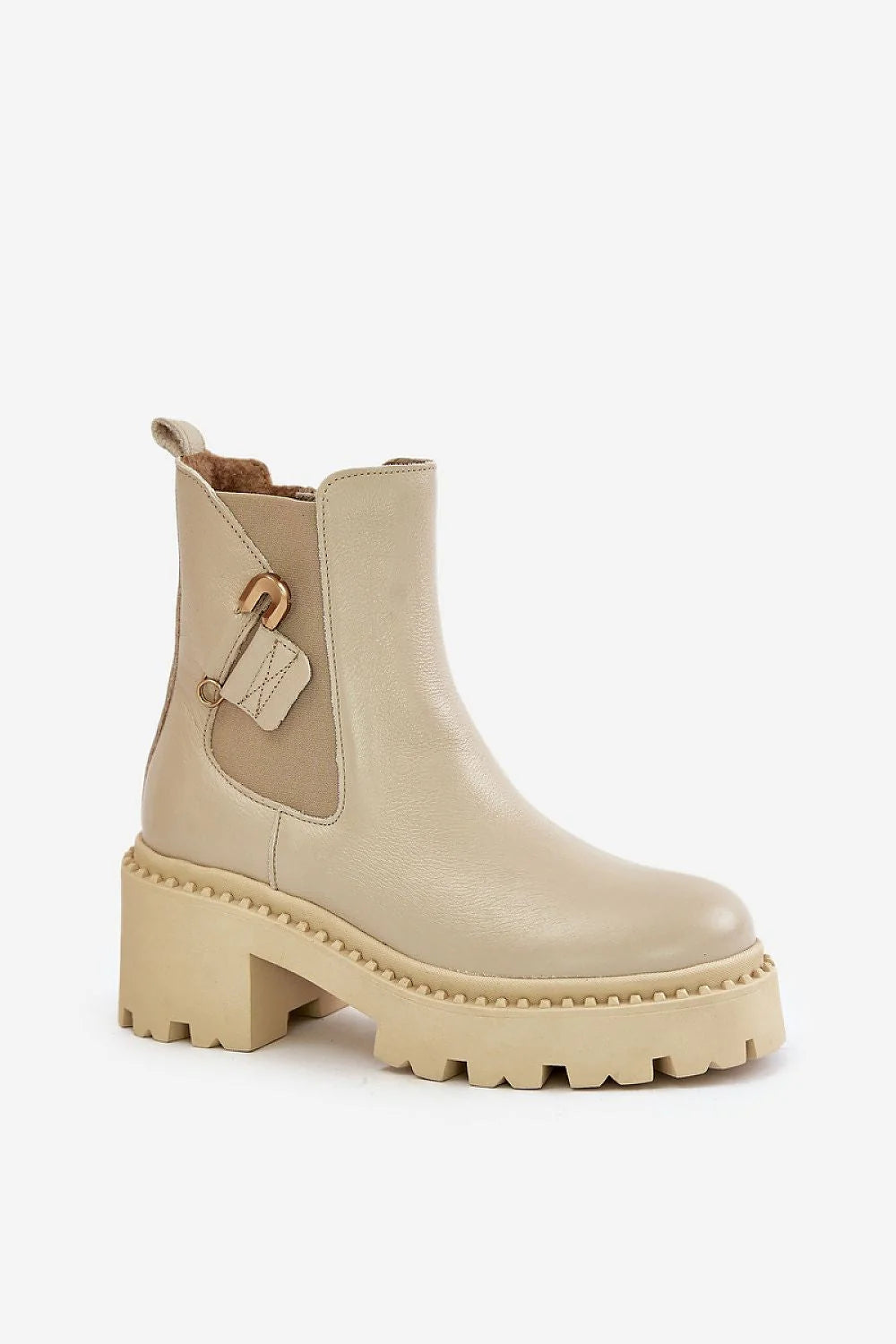 Bottes Chelsea cuir naturel style moderne épuré talon carré boucle métal doré femme confortable casual-chic