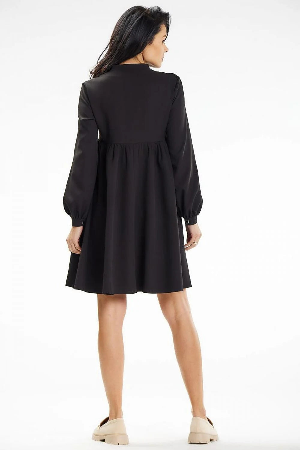 Robe de jour élégante design trapeze manches longues décolleté V profond tissu fluide polyester elastane taille ajustable femme