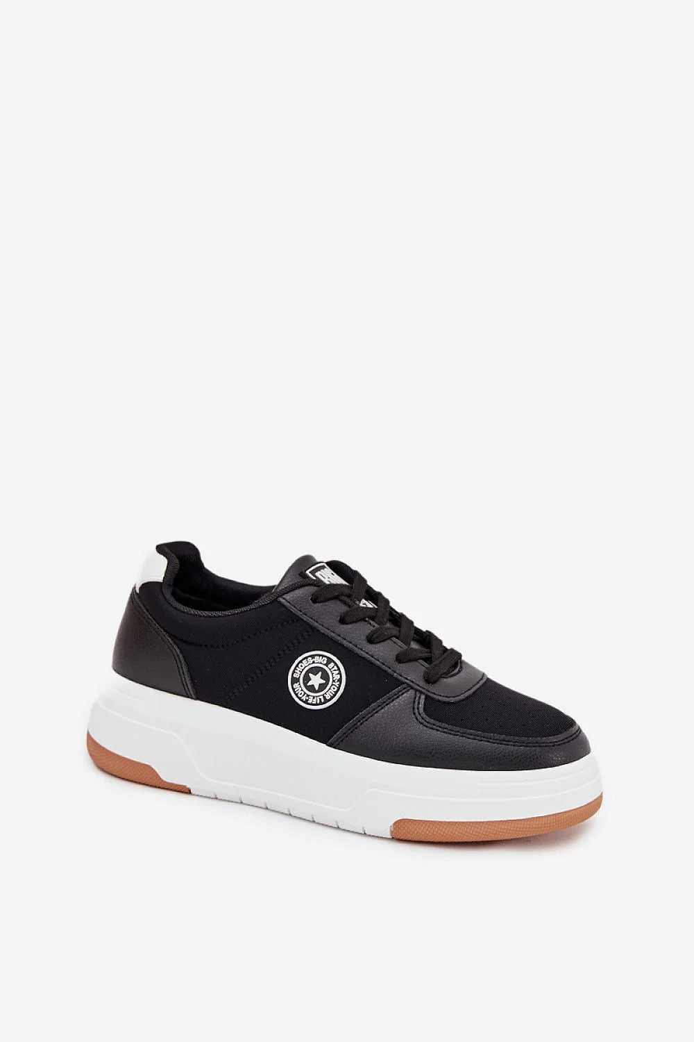 baskets femme plateforme noires similicuir textile bout rond surpiqûres lacets plats logo latéral semelle blanche insert gomme marron respirante amortissante