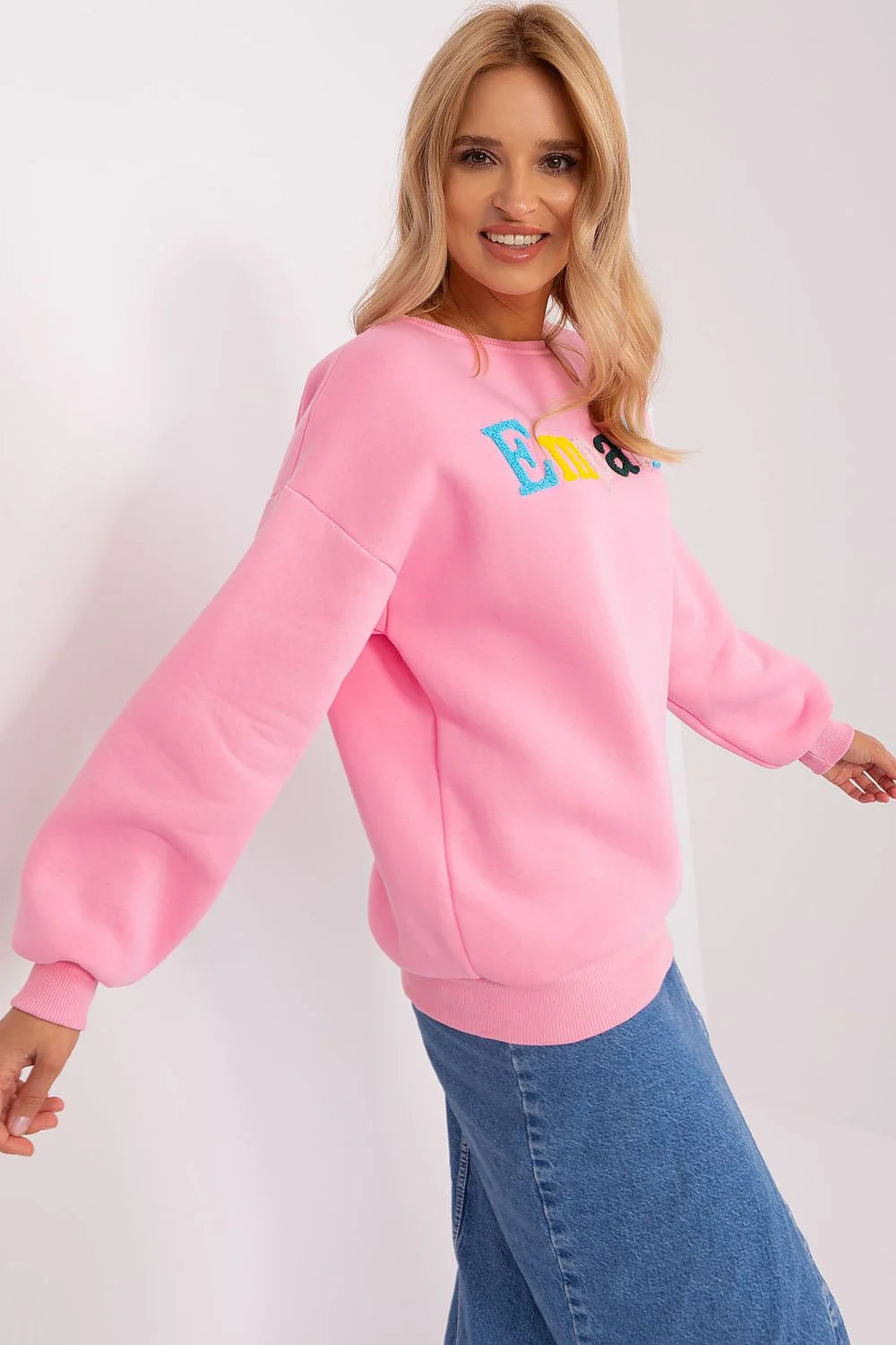 Sweatshirt femme Empathy rose vif manches longues en coton polyester brodé multicolore