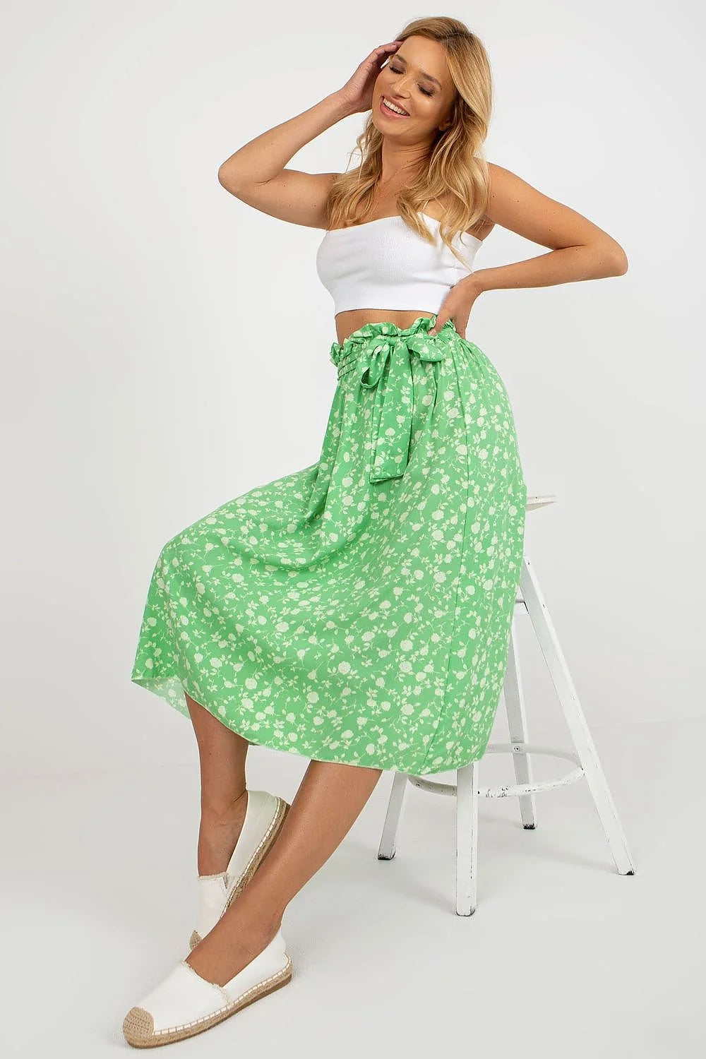 Jupe longue évasée en viscose, motifs floraux verts et blancs, taille ajustable, épaules fines, style bohème, pour femme