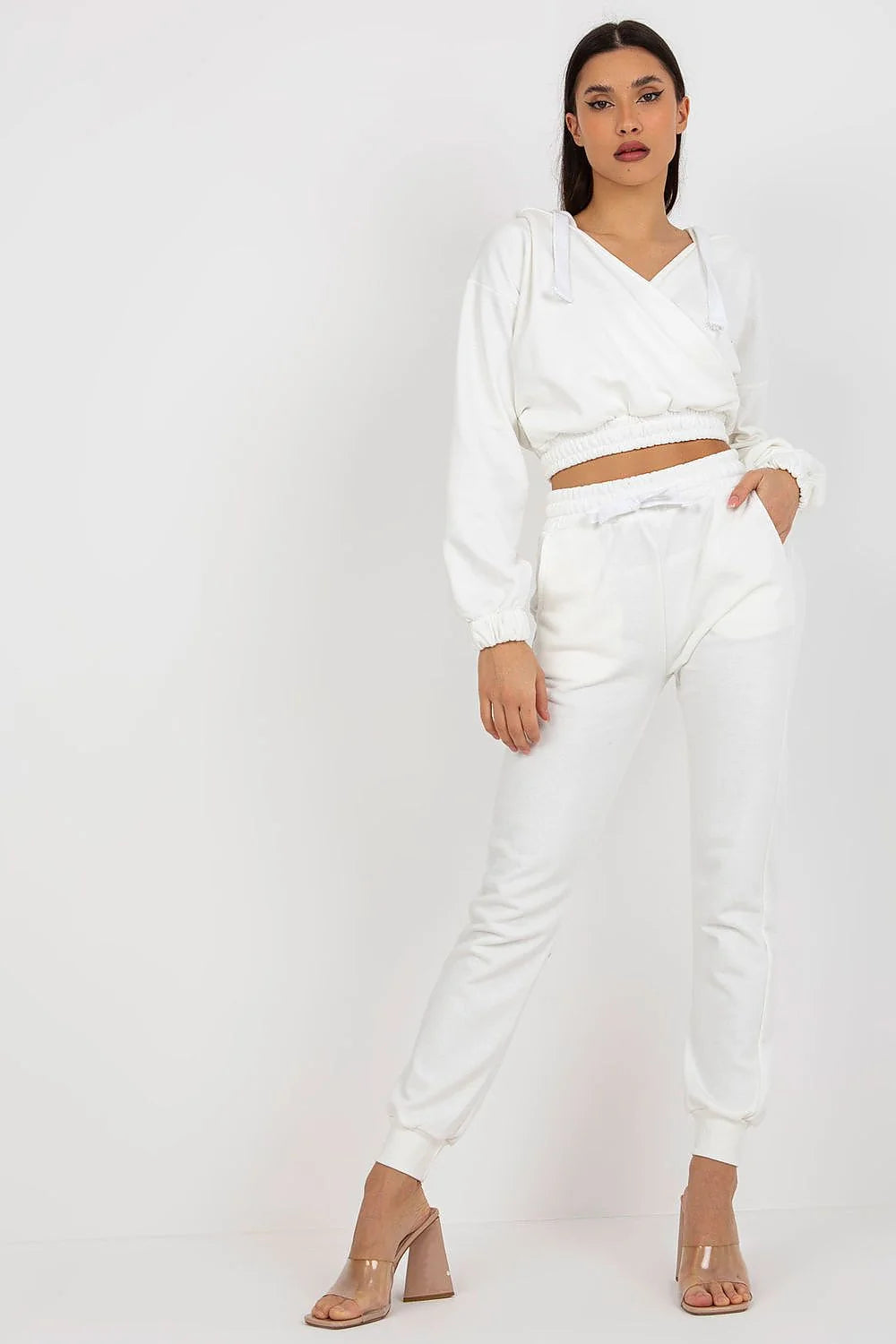 Ensemble Ex Moda pour femmes : sweat à capuche court, pantalon joggers élastique, tissu coton polyester, style décontracté et moderne, couleur jaune vif, idéal pour la détente et le streetwear