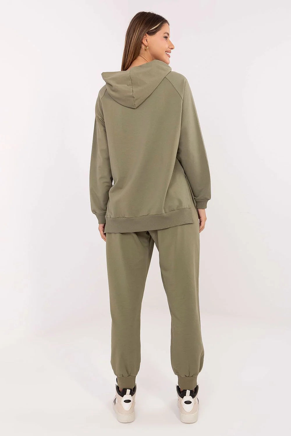 hoodie femme oversize kaki olive coton mélangé molleton doux confortable capuche manches longues épaules tombantes poche kangourou fentes côtés minimaliste