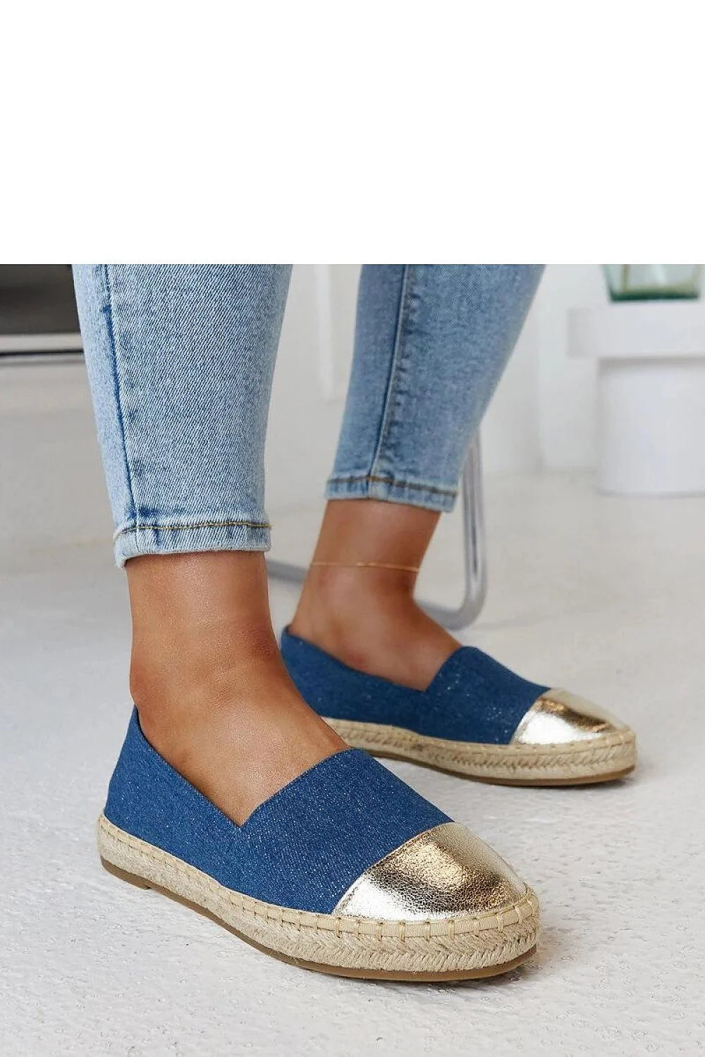 Espadrille Solea pour femmes, bleu denim, doré métallique, style moderne, coupe classique, semelle en corde de jute, caoutchouc, été printemps, confort, durabilité, mode, tendance, vêtements