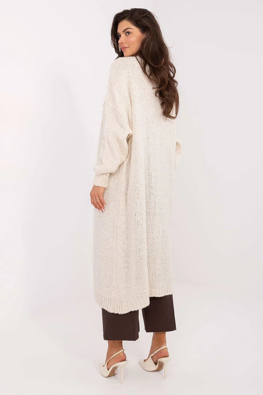cardigan long femme oversize ouvert ivoire maille moelleuse duveteuse coupe droite épaules tombantes bords côtelés poches plaquées manches longues