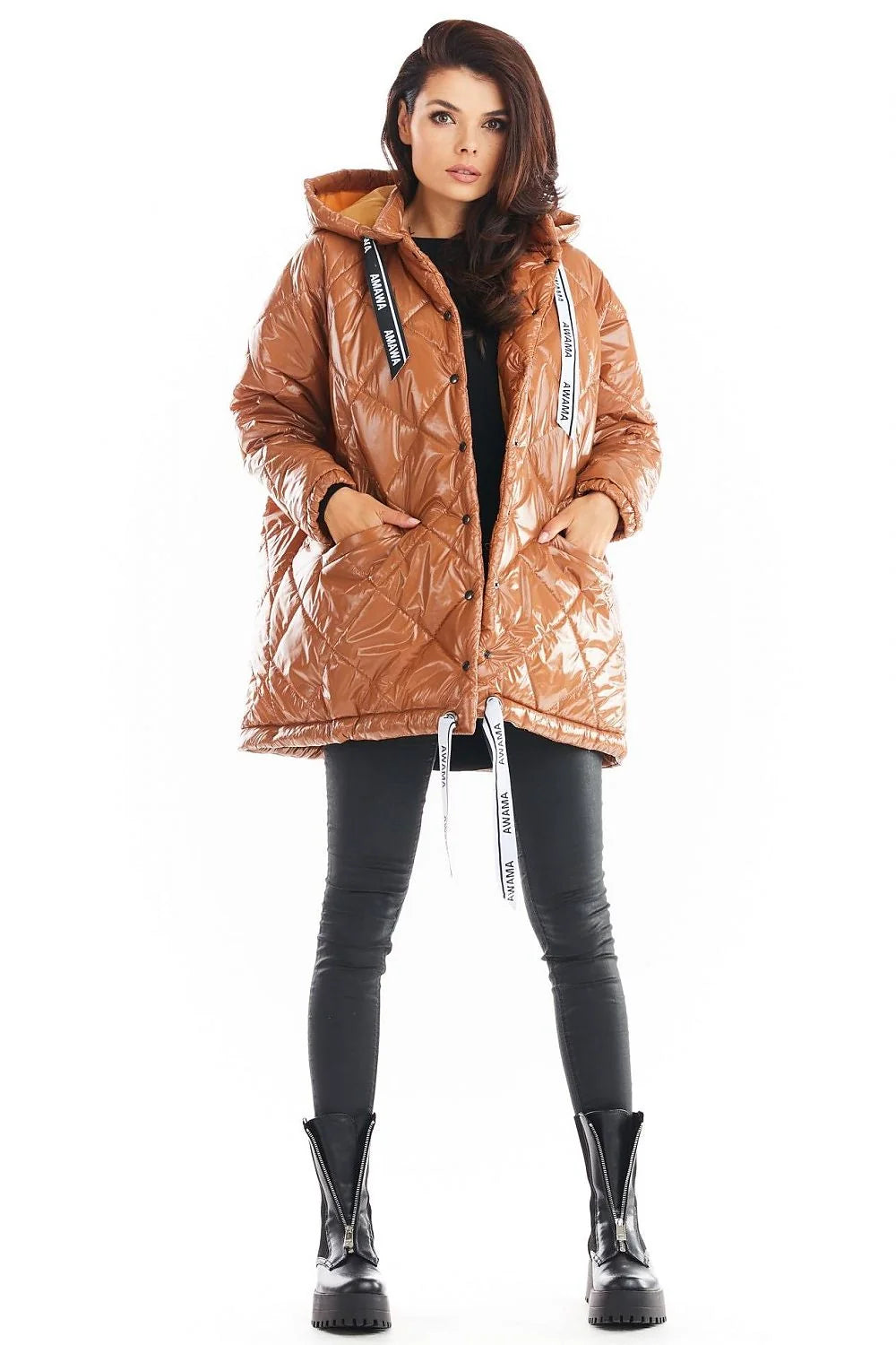 Veste matelassée oversize polyester moderne élégante avec capuche féminine parfaite hiver noir tendance