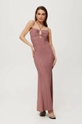 Robe longue élégante pour femme style sweetheart décolleté en V dos nu maille métallique couleur mauve tissu extensible