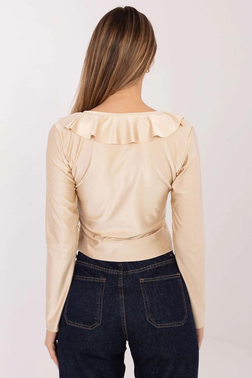 chemisier femme élégant manches longues col V lacets volants satiné champagne court cintré fluide léger sophistiqué soirée