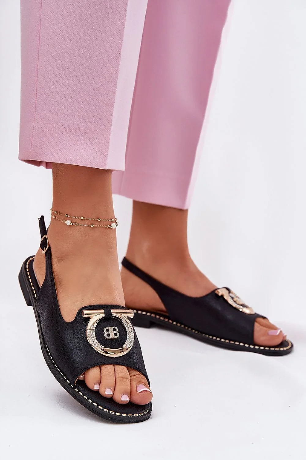Sandales élégantes pour femme style moderne ouvert orteils cuir noir doré strass été occasion