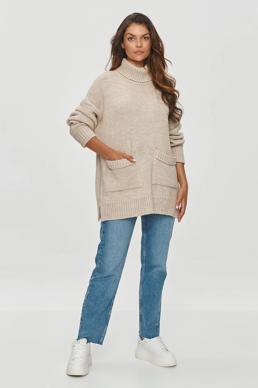 Pull ample femme col roulé maille épaisse beige manches raglan poches plaquées côtelé longues durée doux