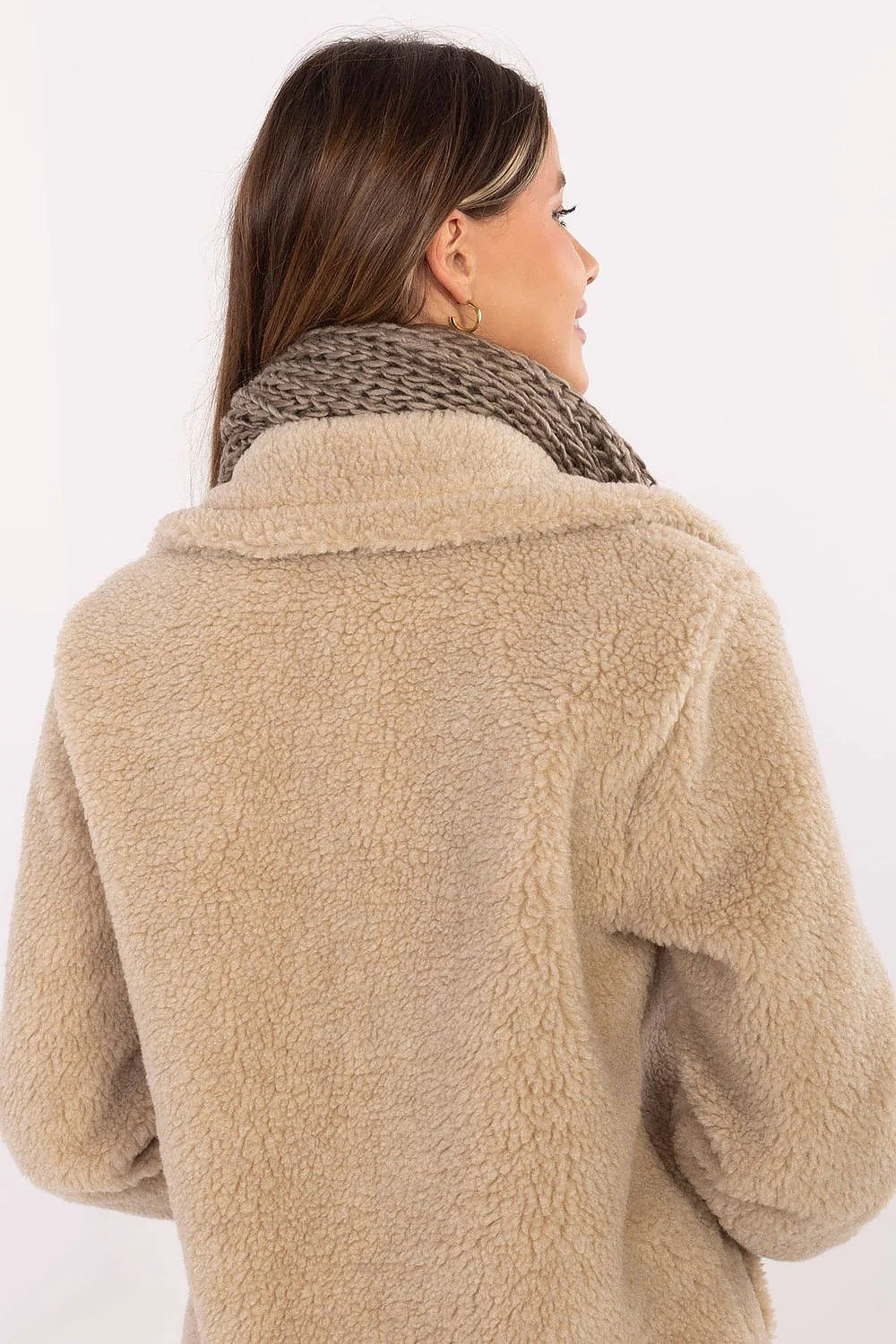 écharpe femme grosse maille tricot épais taupe grisbrun longue volumineuse pompons moelleux laineux chaud cocooning élégant