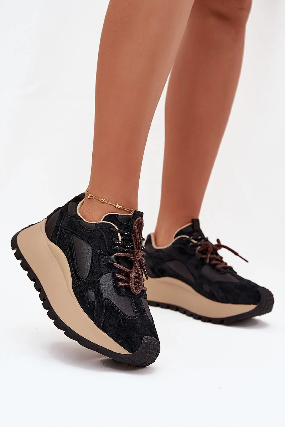 sneakers femme BigStar cuir suède noir empiècements mesh lacets marron plateforme compensées semelle crantée antidérapante col matelassé amortissante