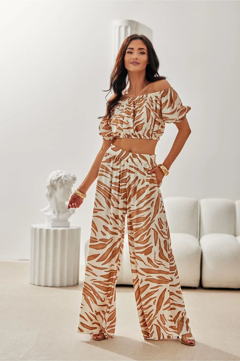 Ensemble femme crop top et pantalon large à imprimé animalier style bohème été 2023