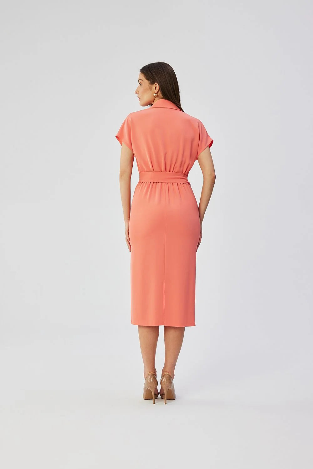 Robe midi élégante corail col à revers manches courtes ceinture assortie silhouette ajustée femmes occasion semi-formelle