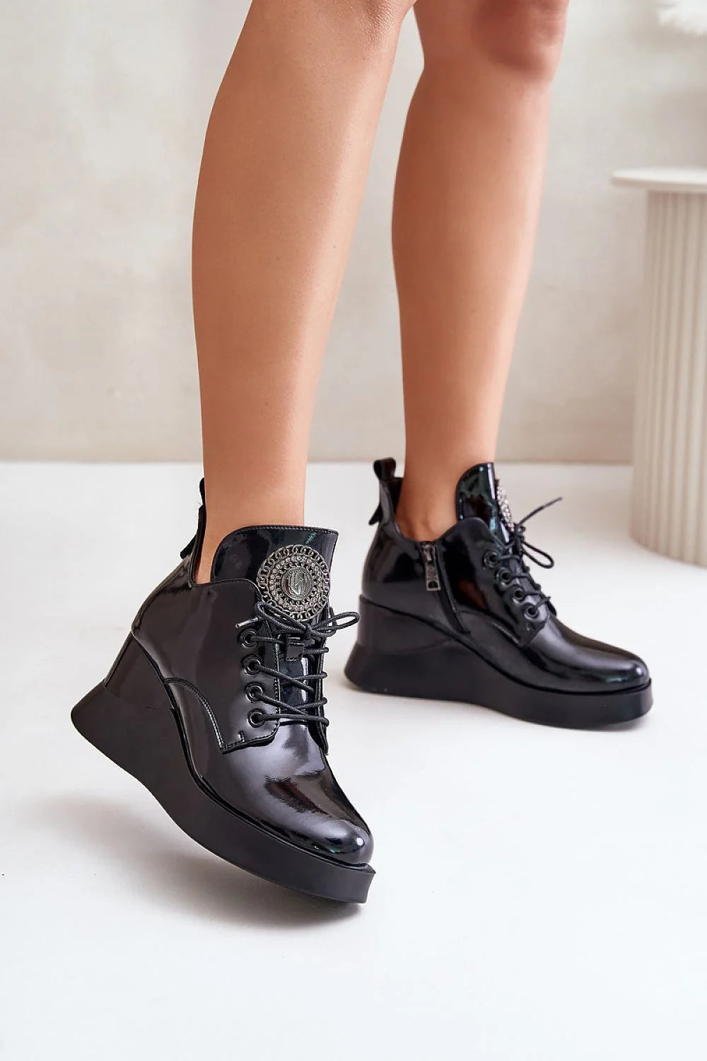 Bottes cothurnes Step in style cuir naturel plateforme semelle intérieure rembourrée style urbain audacieux pour femmes