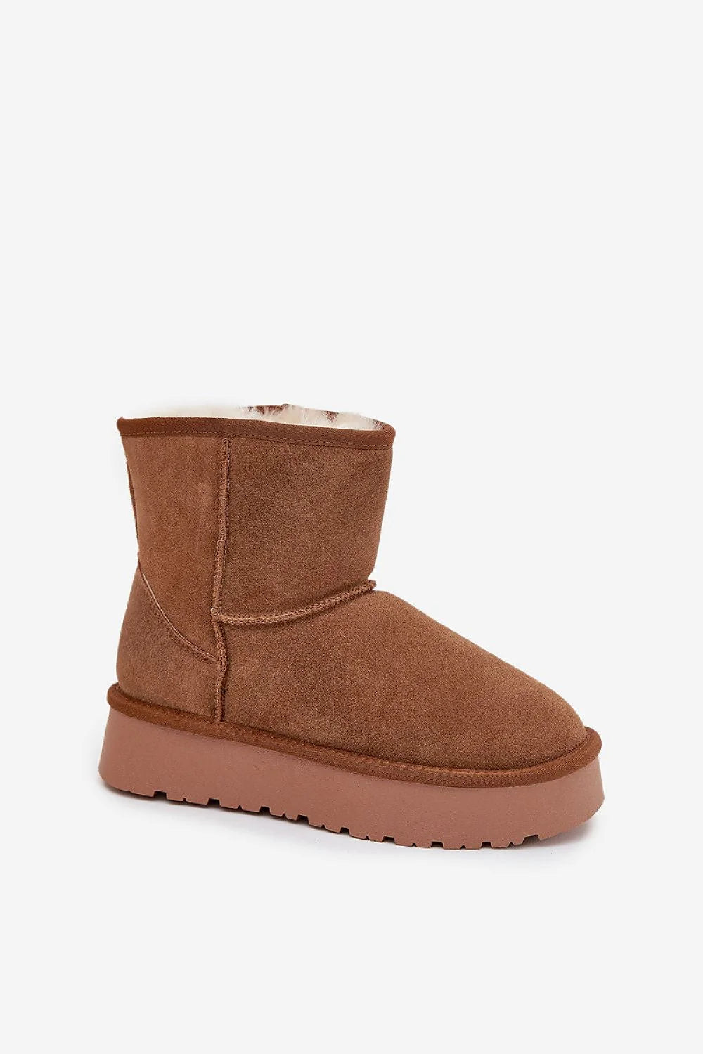 bottines neige femme suédine marron fourrure écru doublée bout rond coutures décoratives plateforme caoutchouc crantée antidérapante isolante confortable cosy chic