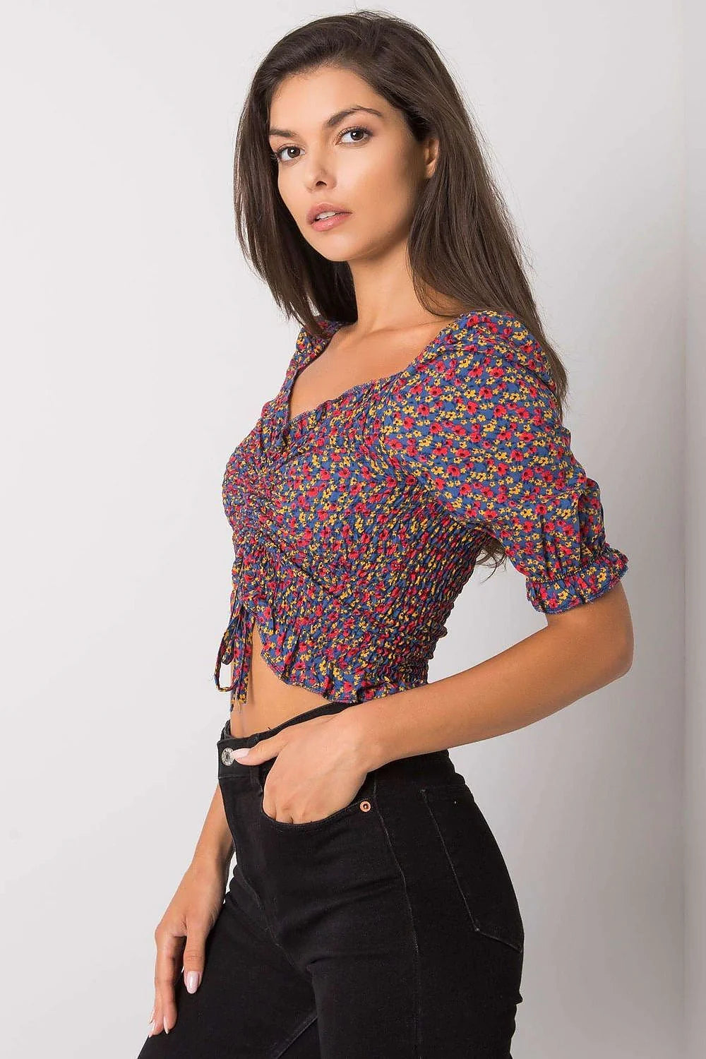 chemisier crop top ajusté court smocké coton élasthanne floral multicolore bleu rouge manches bouffantes fronces lien réglable bohème