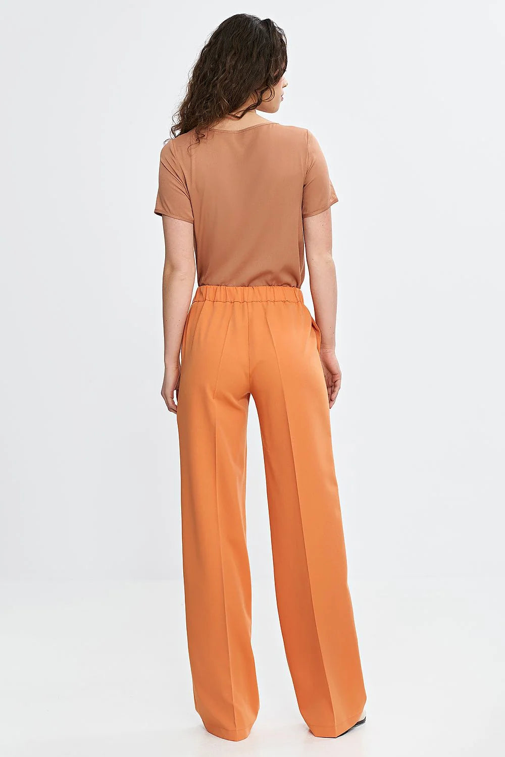 Pantalon moderne élégant large fluide femme taille haute couleur vive orange polyester viscose coupe large ourlet long