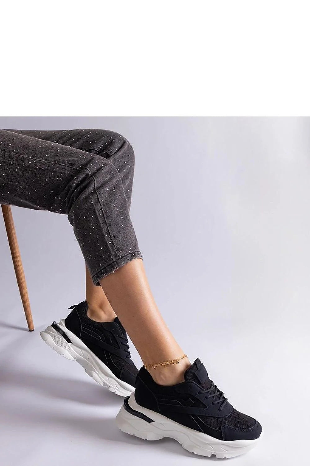 baskets Solea femme noir semelle épaisse blanche chunky sportives urbaines confortables écologiques mesh respirant simili cuir matelassé talon renforcé
