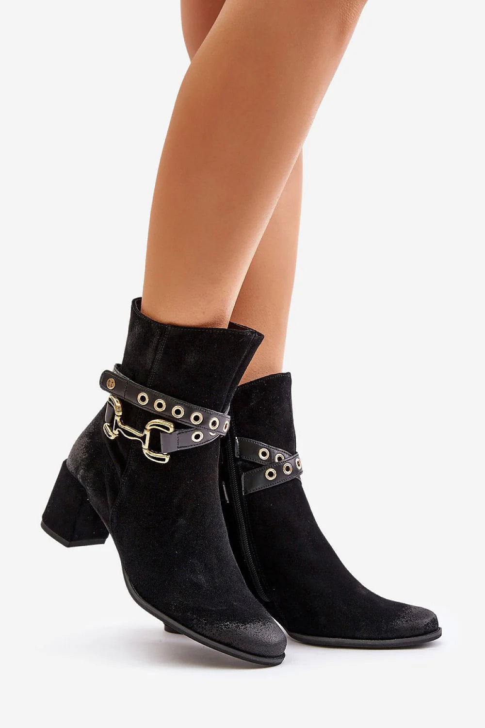 Bottines pour femmes en cuir suédé noir, style moderne élégant, sangle dorée, talon carré, coupe ajustée, confortable, Maciejka
