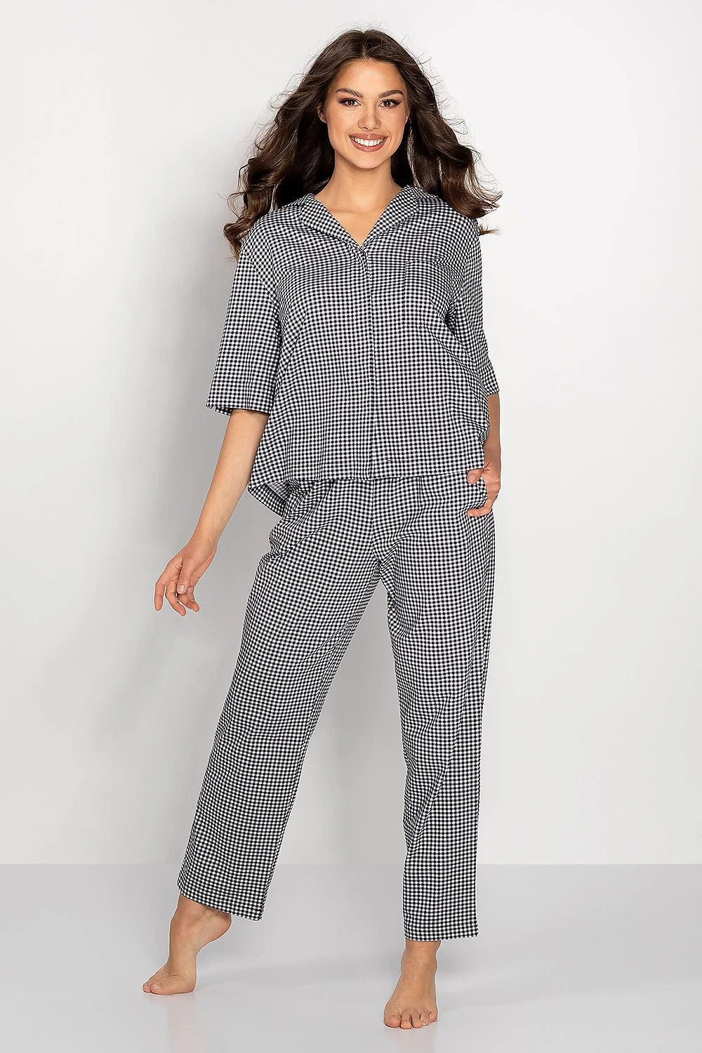 Pyjama femme élégant carreaux noir blanc coupe ample col V manches mi-longues pantalon droit élastique taille coton 100% confort détente soir
