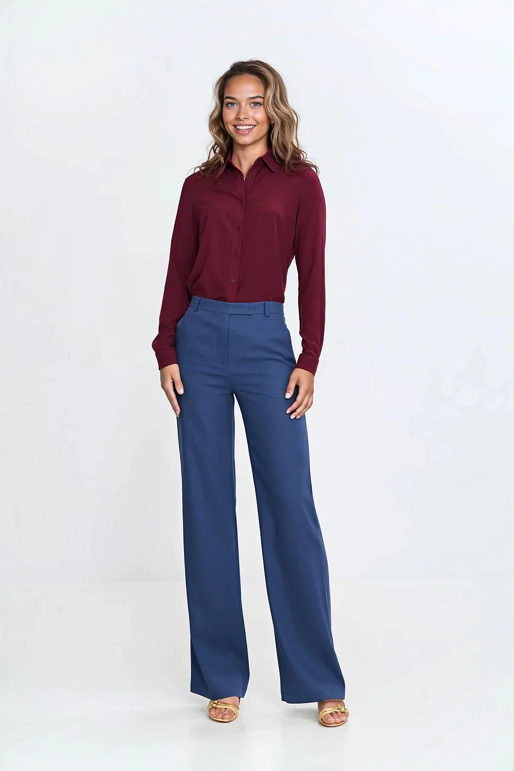 Ensemble chemisier-pantalon élégant moderne femme coupe classique col à revers manches longues taille haute droite bleu marine bordeaux