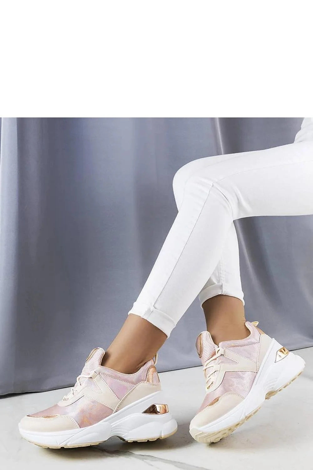 baskets femmes chunky compensées athleisure modernes élégantes beige rose pâle blanc métallisées mesh respirant similicuir matelassé semelle plateforme antidérapante confort