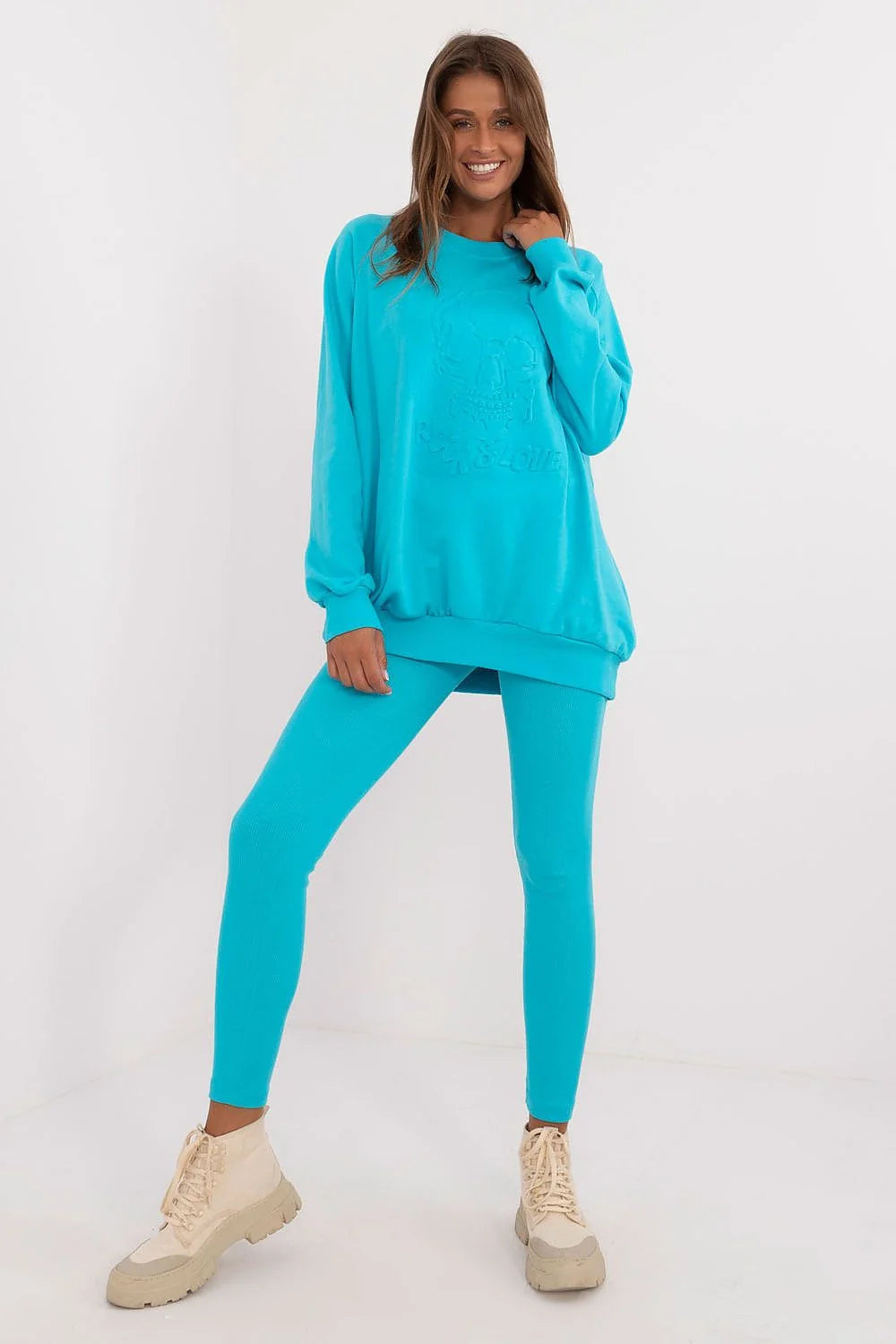 ensemble femme turquoise loungewear sweatshirt oversize molleton manches longues motif relief tête mort legging taille haute ajusté fuselé