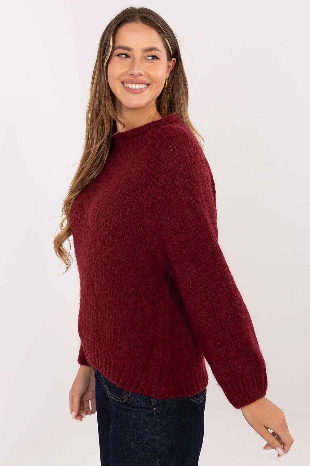 pull femme bordeaux col rond maille épaisse duveteuse oversize coupe droite taille manches bouffantes finitions bordcôtes douceur chaleur confort
