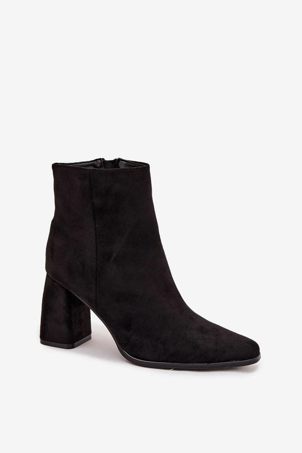 bottines femme suédine écologique noir cheville bout amande silhouette effilée talon bloc stable huit centimètres fermeture éclair latérale confort polyvalente