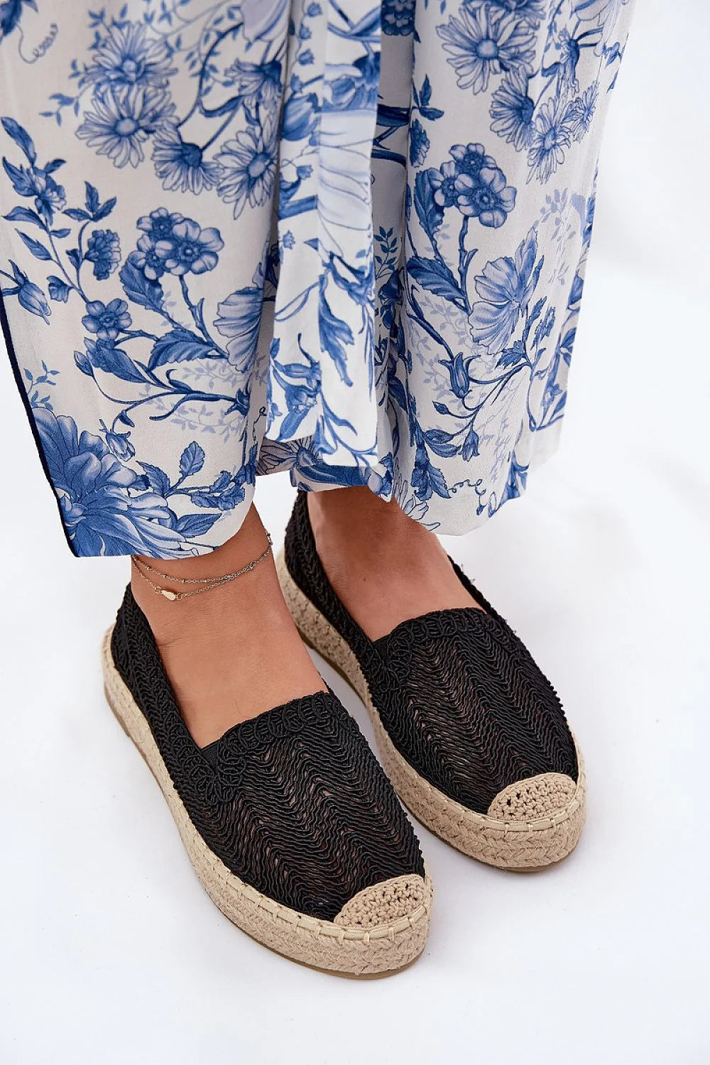 Espadrille Vinceza pour femme été 2023 textile noir jute corde bout arrondi design élégant style intemporel confort respirable