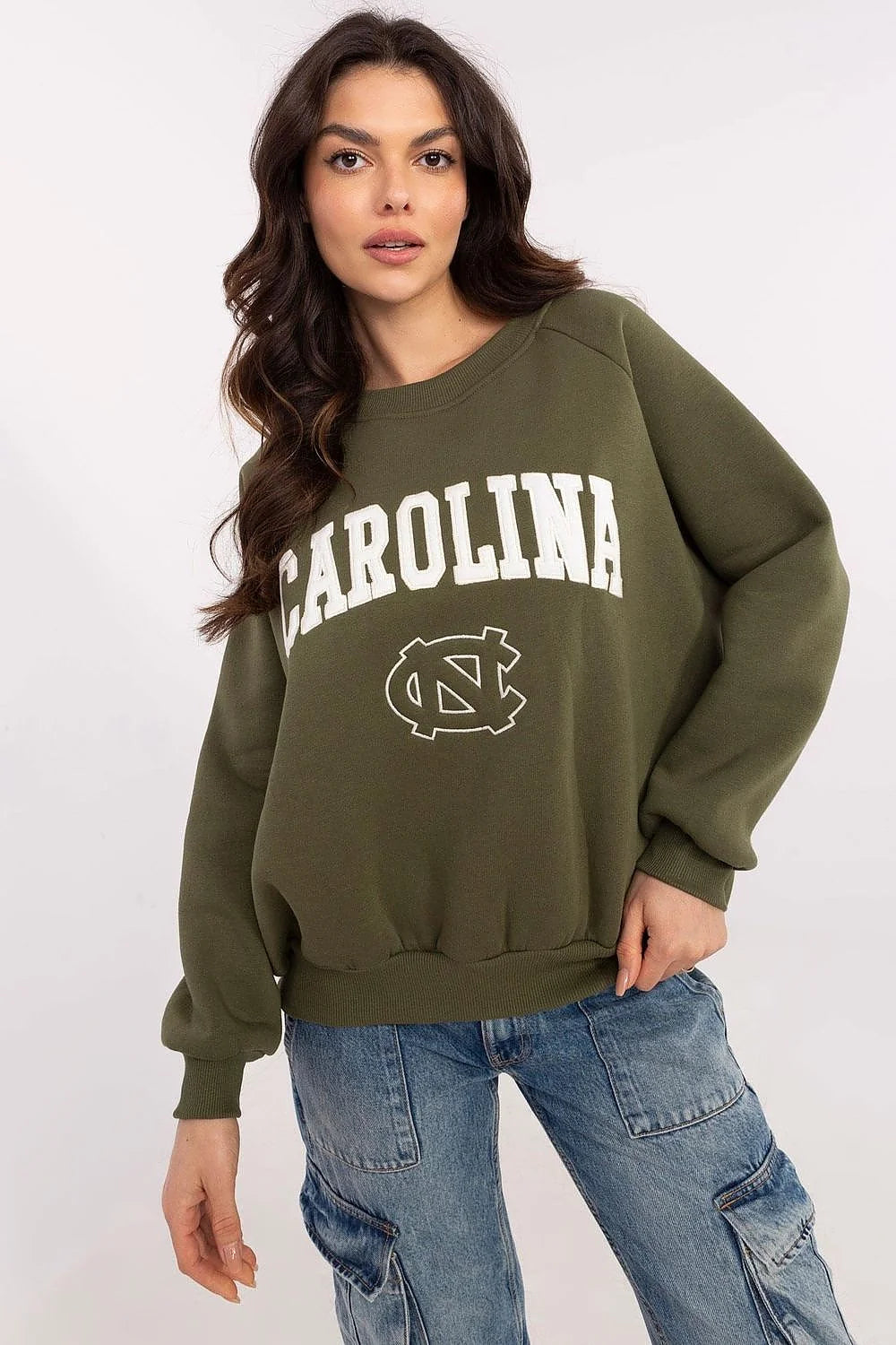 Sweatshirt femme Carolina université style sportswear vert kaki manches longues col rond coudes côtelés tissu doux coton raglan casual