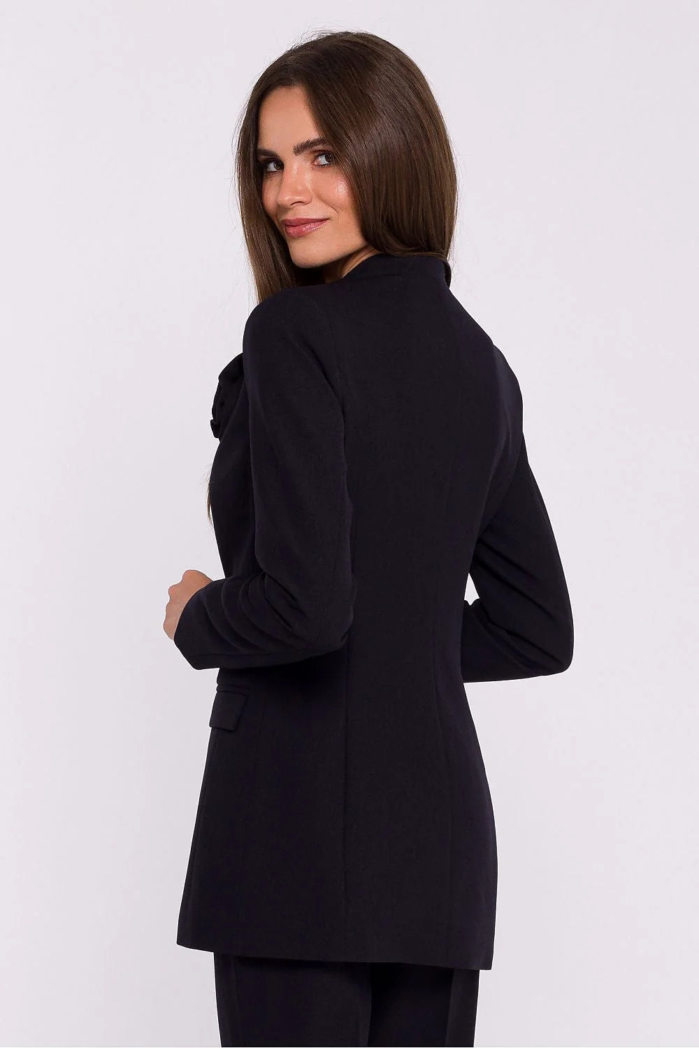 Veste Stylove élégante blazer noir tissu laine femme coupe ajustée fleur décorative sans col bouton unique