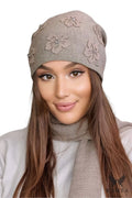 bonnet slouch femme maille fine mérinos laine taupe beige foncé floral relief perles strass confortable élégant