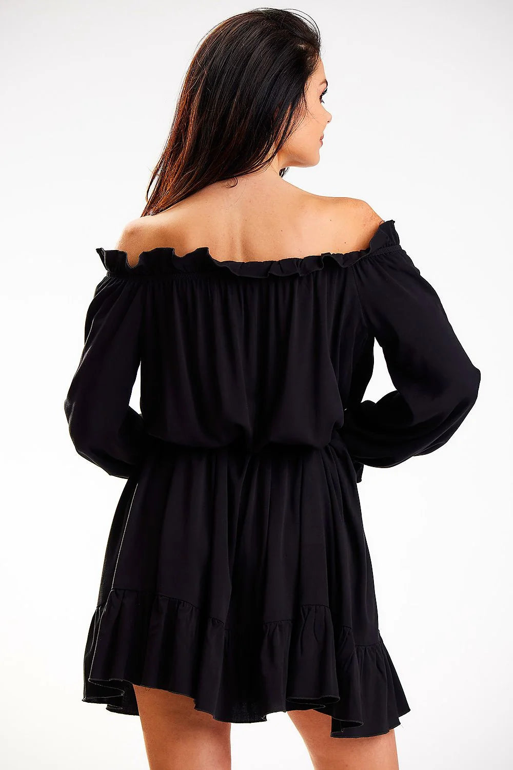 robe bardot noire mini bohème chic épaules dénudées manches longues bouffantes volants ceinture nouée ajustable viscose fluide