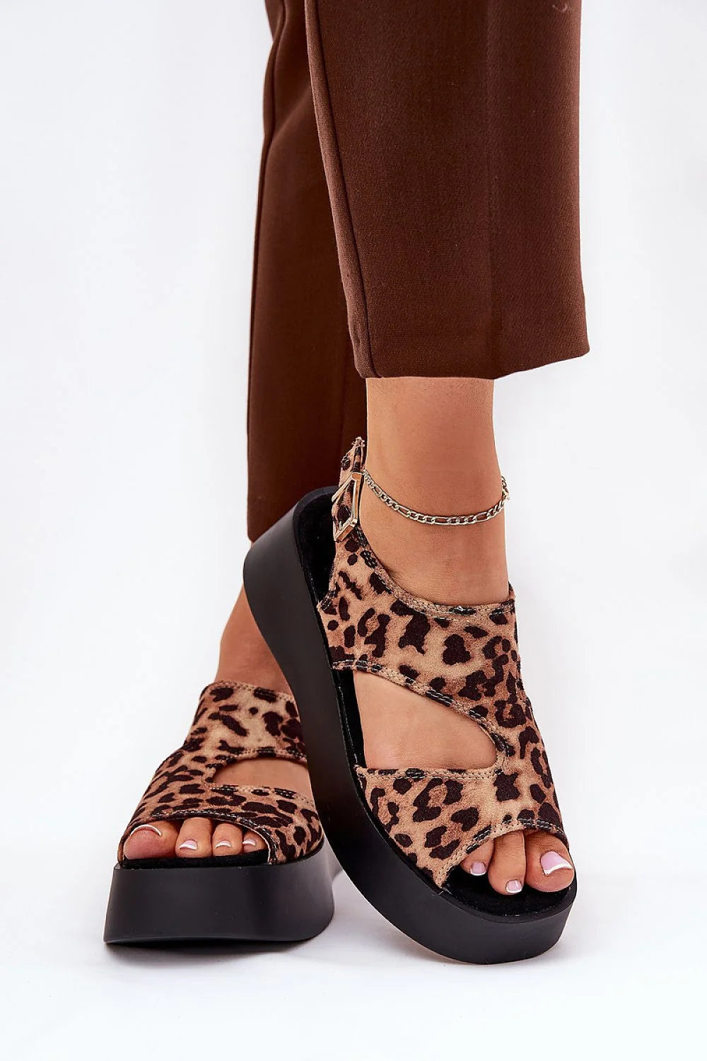 Sandales compensées féminines style audacieux motif léopard cuir écolo plateforme massive confort été